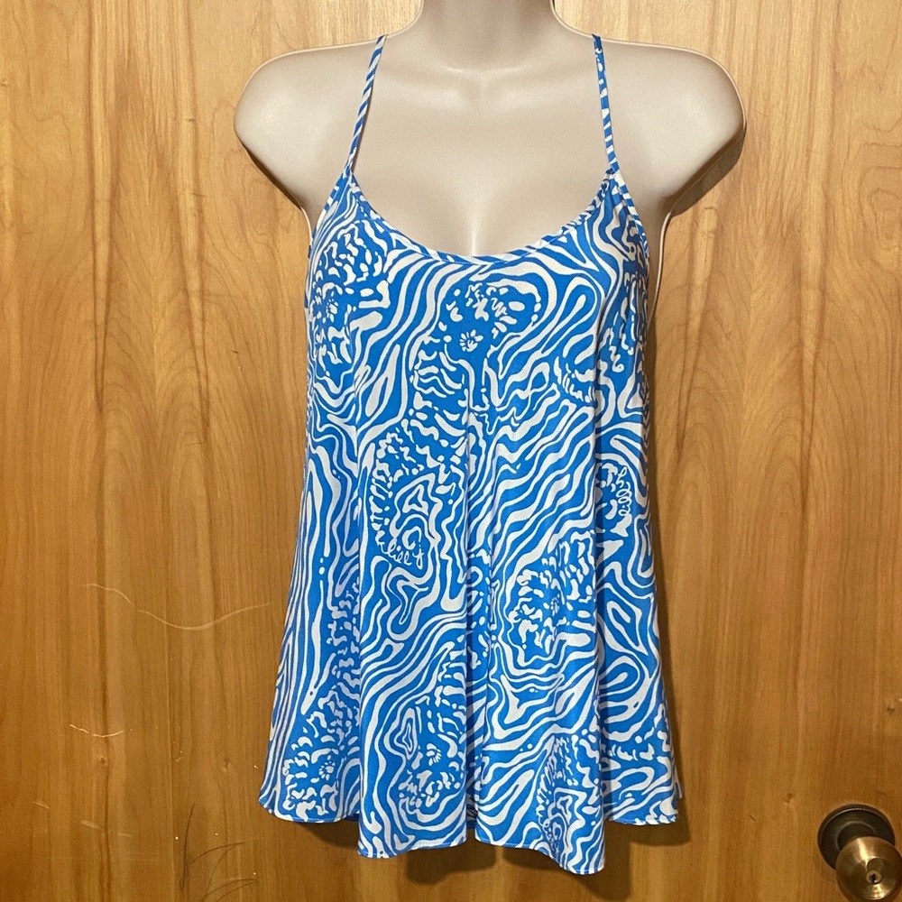 Lilly Pulitzer Blue and White Patterned Top